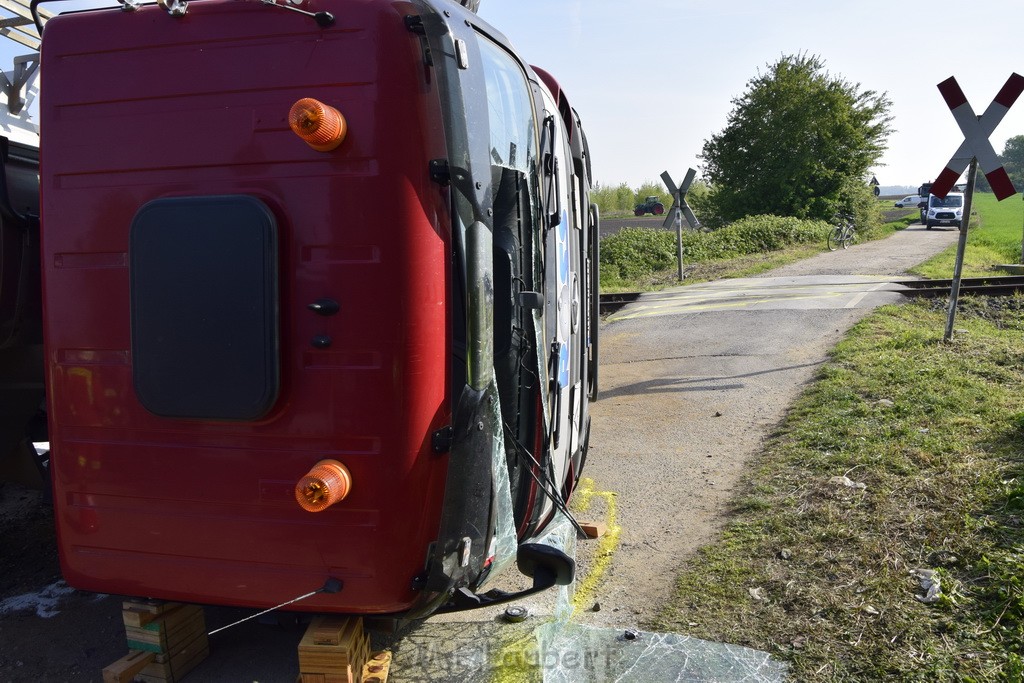 Schwerer VU LKW Zug Bergheim Kenten Koelnerstr P120.JPG - Miklos Laubert